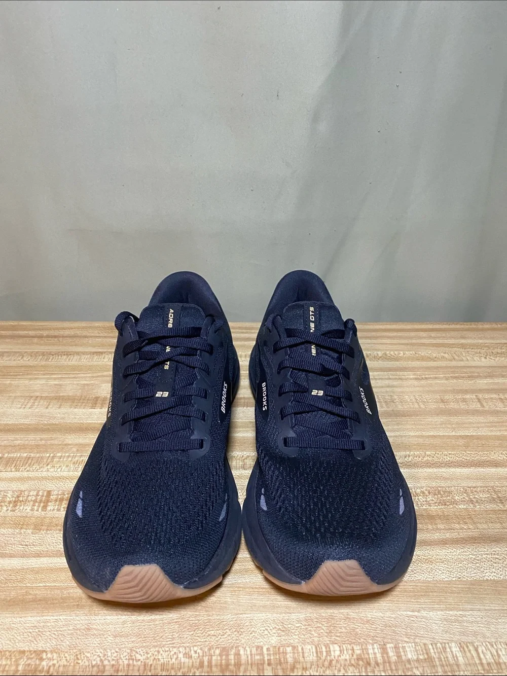 Brooks Adrenaline GTS 23 Running Shoes Black/Cream/Biscuit Size 8.5 M (D)
